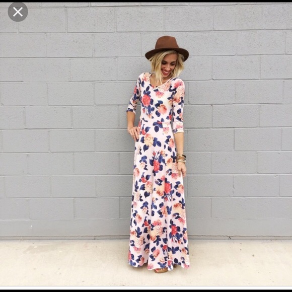 tea n rose Dresses & Skirts - Shop Stevie Tea N Rose floral maxi dress